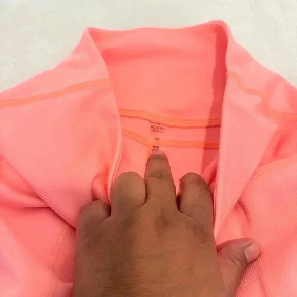 Beyond Yoga 187 Heather Rib All Day Flare Pant in Peach Sorbet size M - Picture 7 of 12